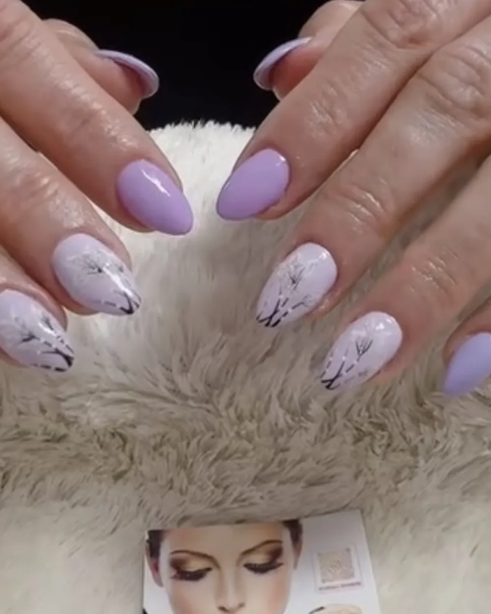 Look 1 aus dem Sam Nails Lookbook